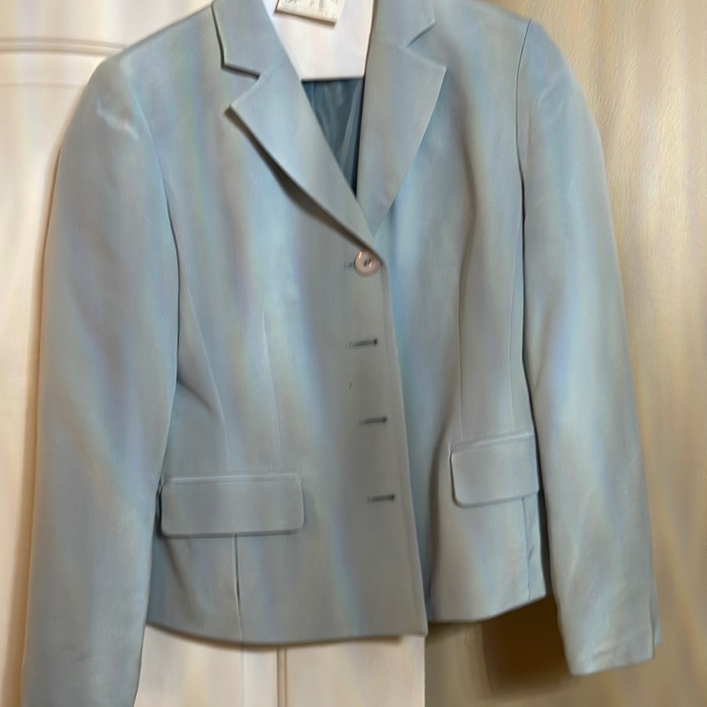Jones New York pantsuit blue light